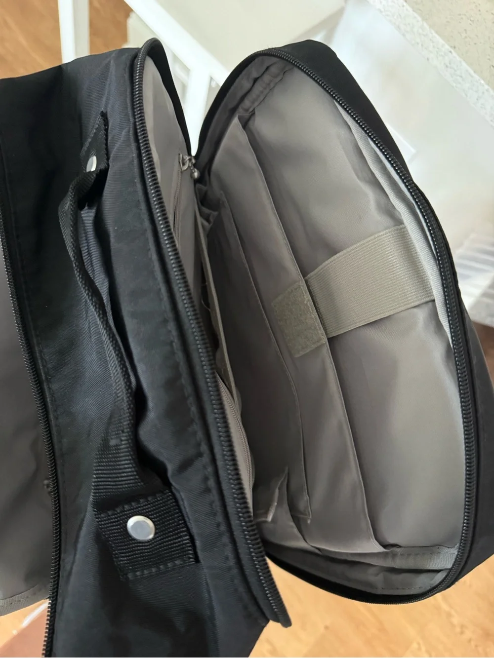 Baggallini Black Compact Travel Backpack with Multiple Pockets